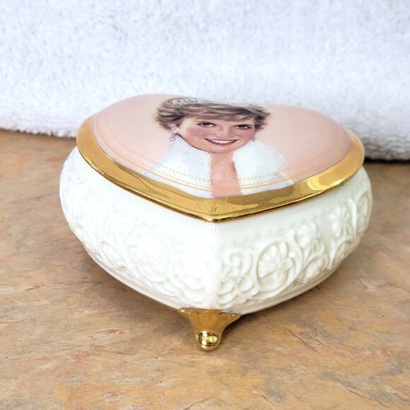 Princess Diana Music Box Candle In The Wind Trinket Porcelain Ardleigh Elliott - Picture 8 of 15